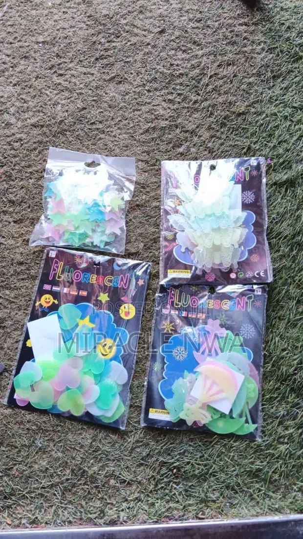 Glow Stickers - Zane na Bango da Rufi masu Kyalkyali - 1