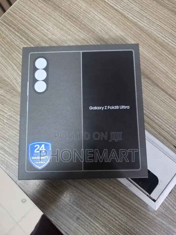New Samsung Galaxy Z Fold8 Ultra 1TB Green - 1