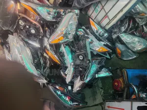 Tushen Hasken Fitilar Toyota Camry (Na Biyu)