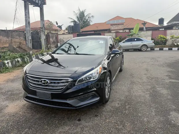 2015 Hyundai Sonata Sport Sedan (2.4L) - Black - 1