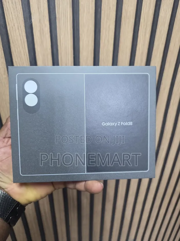 New Samsung Galaxy Z Fold8 512GB Green - 1