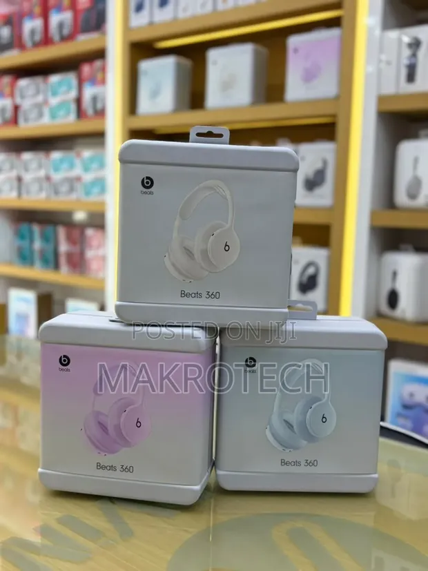 Beats 360 Over-Ear Headphones with Interchangeable Cushions - 1
