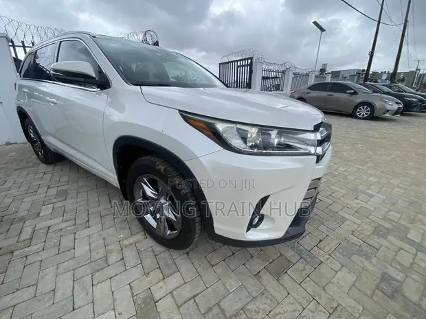 Toyota Highlander Limited Platinum 2019 Fari - 1