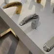Babban Faucet na Wanka - Mai Haɗa Ruwa Mai Zafi da Sanyi na Brass - 4