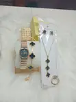 Kyawawan Kayan Kwalliya Tare da Agogo Combo - 4