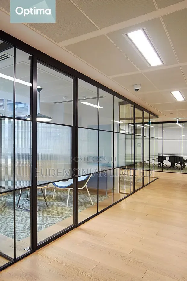 Sanya Gilashin Ofis Mai Zamewa - 1