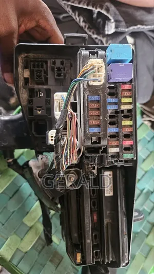 Toyota Camry Fuse Box (2012-2014)