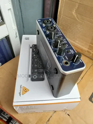 Behringer U-Phoria UMC202HD Audio Interface