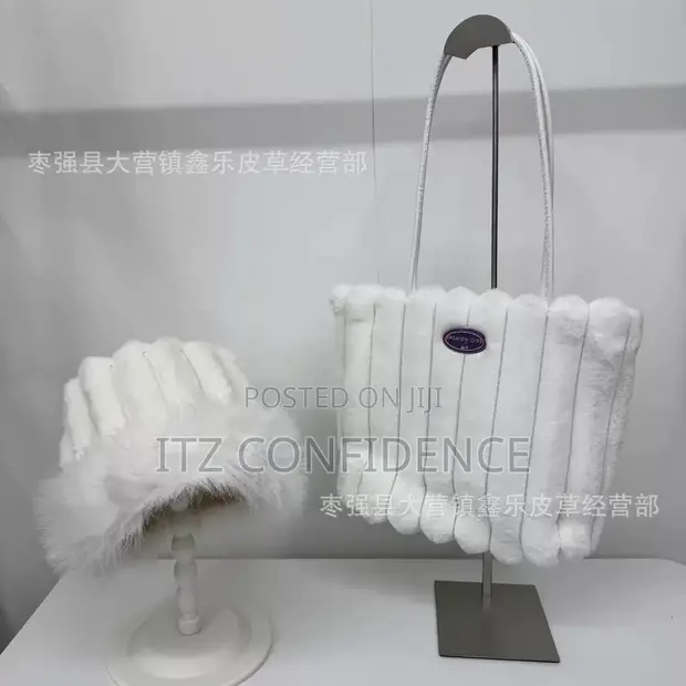 Fur Tote Bag - White - 1
