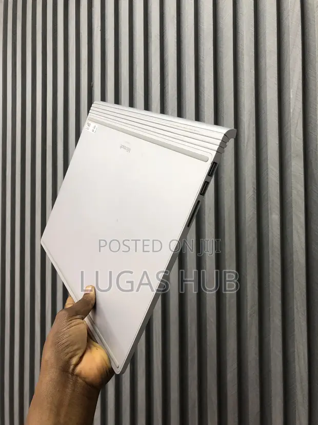Microsoft Surface Book 2 Keyboard (UK Used) - 1
