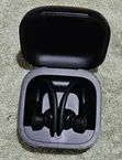 Beats Powerbeats Pro Marasa Wayar - 2