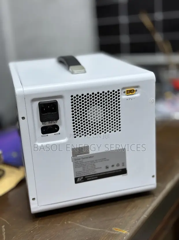 1.2kva Hybrid Solar Generator with 1kWh Battery - 1
