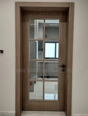 Kofa Modern Na Cikin Gida Na Kayi Da Gilashi