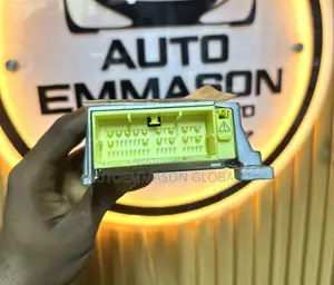 Toyota HiAce Airbag Module (2004-2013)