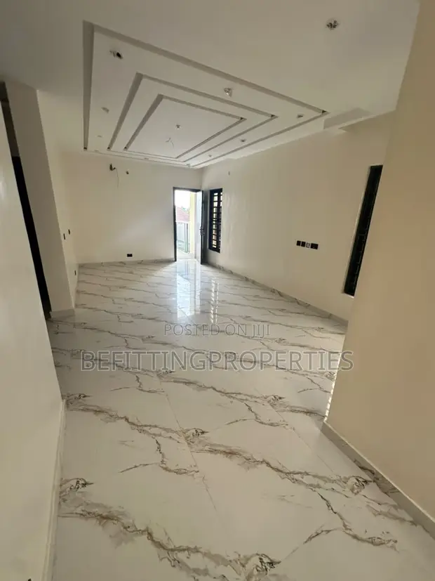 4 Bedroom Duplex with BQ for Rent in Ikeja GRA - 1