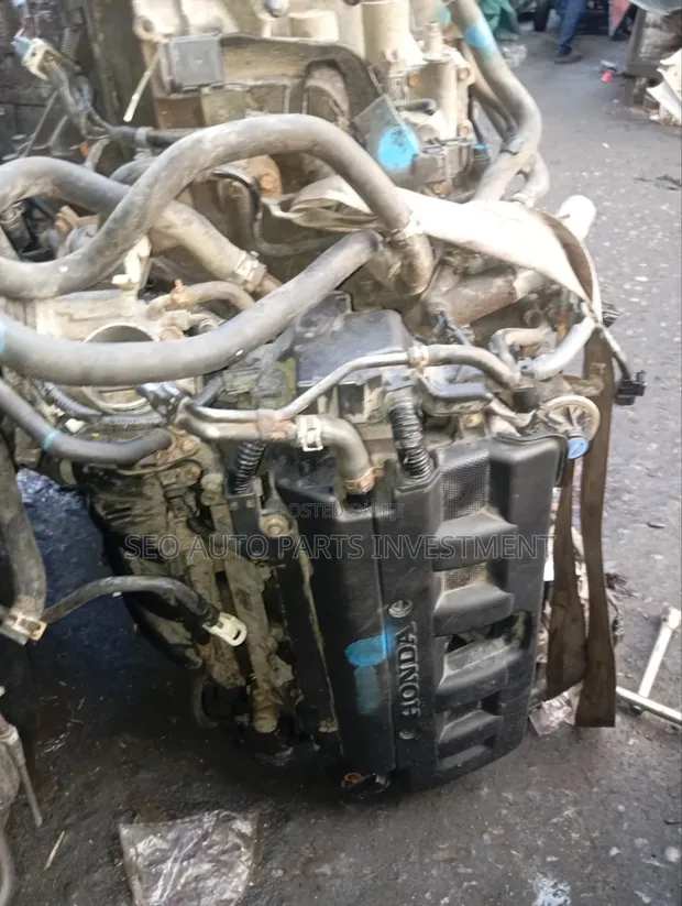 Honda Civic 2014 Engine & Gearbox (1.8L R18Z) - 1