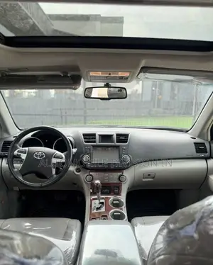 Toyota Highlander Limited 2012 Kore