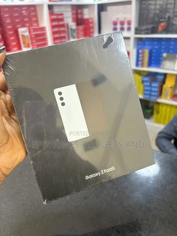 New Samsung Galaxy Z Fold 5 256GB Blue - 1