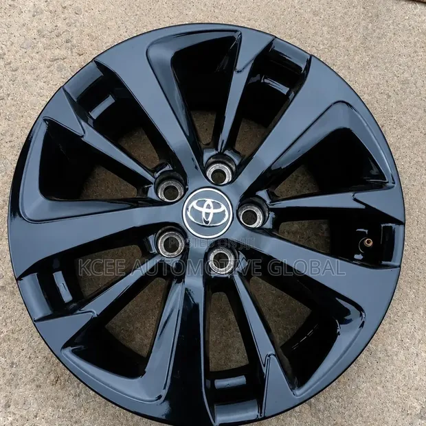 Toyota 17" Alloy Wheel Rim - 1
