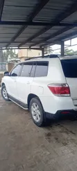 Toyota Highlander 2012 White - 4