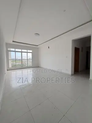 Sabon Gida Mai Dakuna 3 na Ruwa don Sawa a Lekki Phase 1