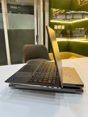 Dell Precision 5470 Laptop - Intel Core i9, 32GB RAM, 512GB SSD, RTX A1000