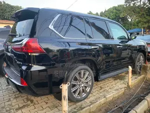 Lexus LX 570 2016 Black (5 Seats)
