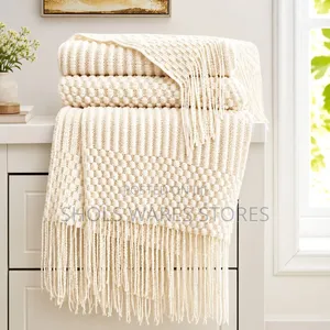 Boho Knitted Throw Blanket with Tassels (150x190cm)