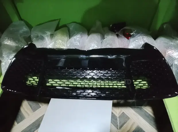 Grill na Kasa na Camry 2015 XSE - 1