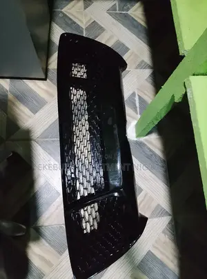 Grill na Kasa na Camry 2015 XSE