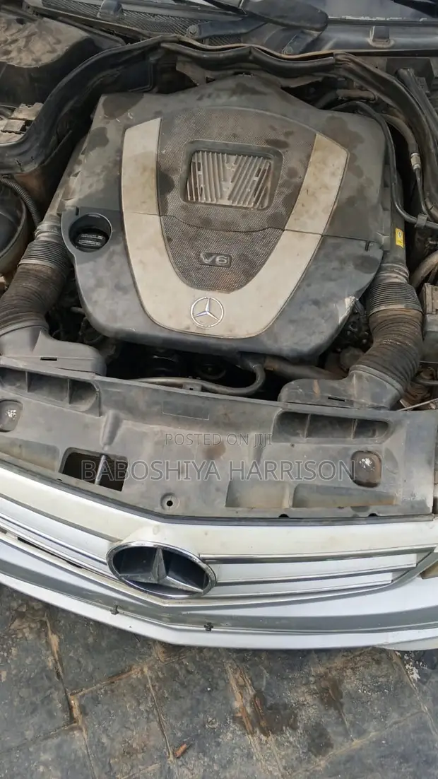 Mercedes-Benz C300 2008 Silver - 1
