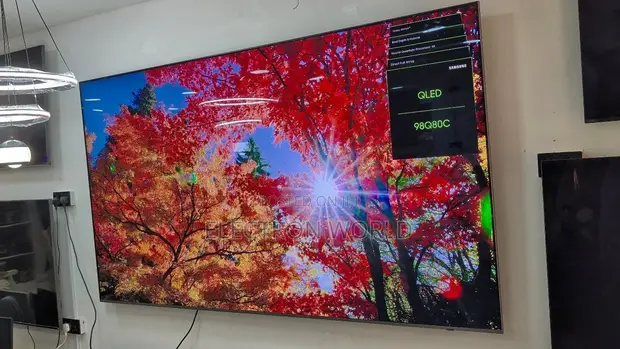 Samsung 98-Inch QLED 4K UHD Smart TV (Samfurin 2023/2024) - 1