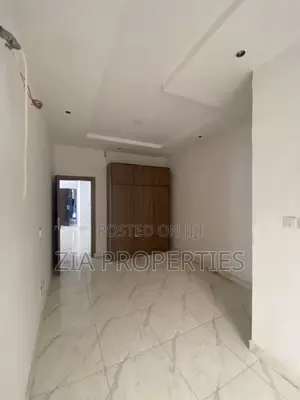 5 Bedroom Duplex with BQ for Rent in Chevron