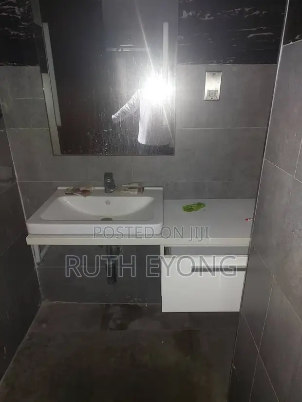 3 Bedroom Luxury Apartment for Rent, Admiralty Way Lekki Phase 1 - 1