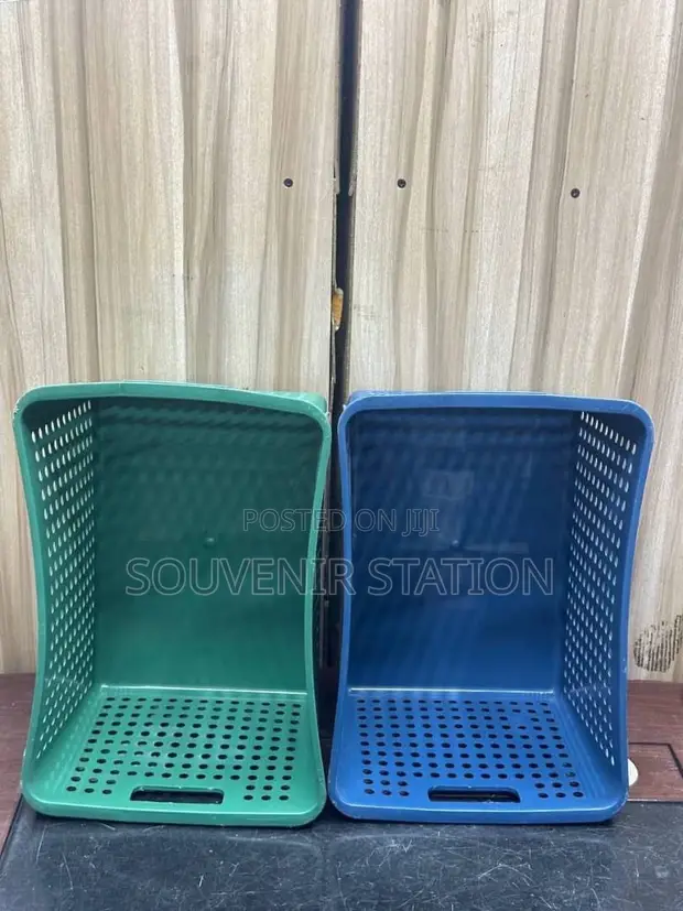 Keken Filastik 20L Mai Amfani don Fure, Kyauta, Hampers (Siyarwa) - 1