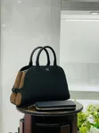 Kyakkyawar Chrisrosy Dual-Tone Mata Hannun Jakar Set - 2