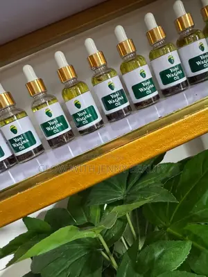 Yoni Wagina Mai don Bayan Gyara Gashi