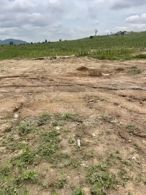 250sqm Filin Zama da C of O a Gateway Estate, Apo Wasa