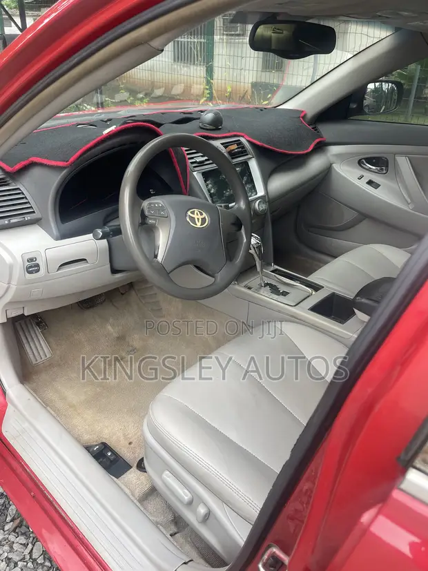 Toyota Camry 2010 Red - 1