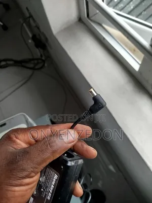 12V 5A 60W AC/DC Power Adapter