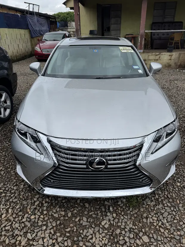 Lexus ES 350 FWD 2015 Silver - 1
