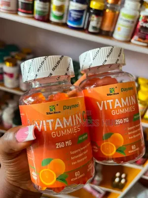 Daynee Vitamin C & Multivitamin Gummies