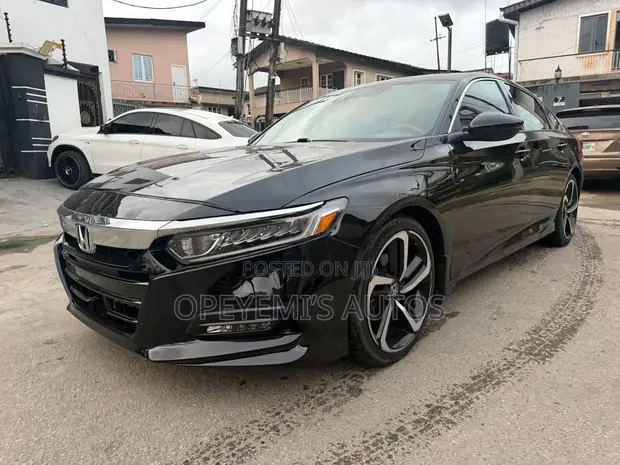 Honda Accord 2018 Black - 1