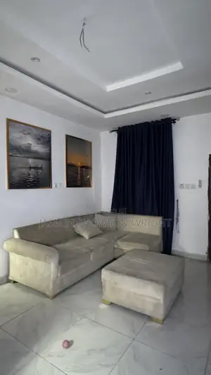 5-Seater L-Shaped Sectional Sofa + 6 Pillows
