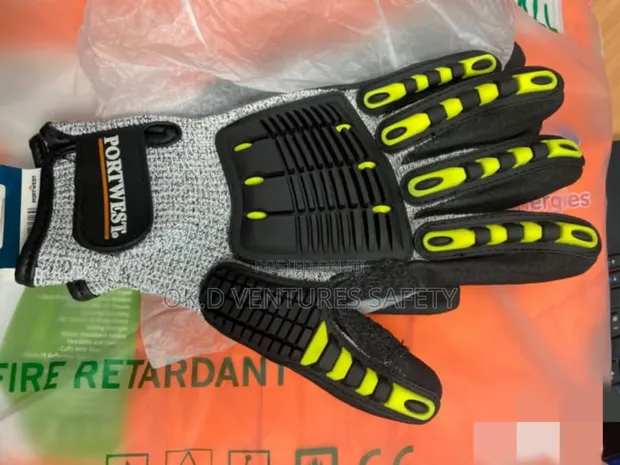 Portwest Safet Gloves - 1