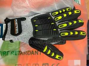 Portwest Safet Gloves