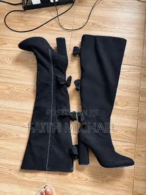 Black Faux-Suede Over-the-Knee Boots masu Bows