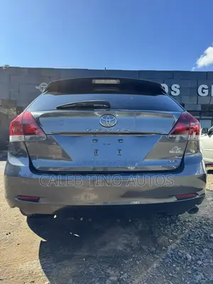 2013 Toyota Venza XLE Gray