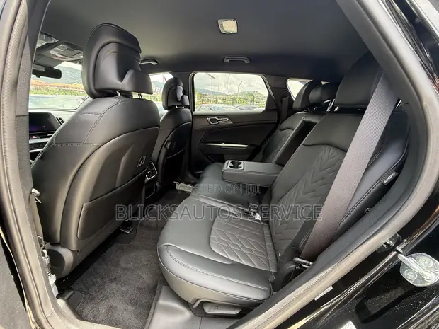 New Kia Sportage X-Line AWD 2025 Black - 1