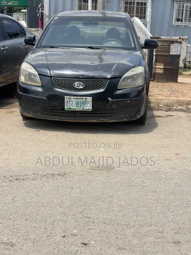 Kia Rio 2000 Black - 1